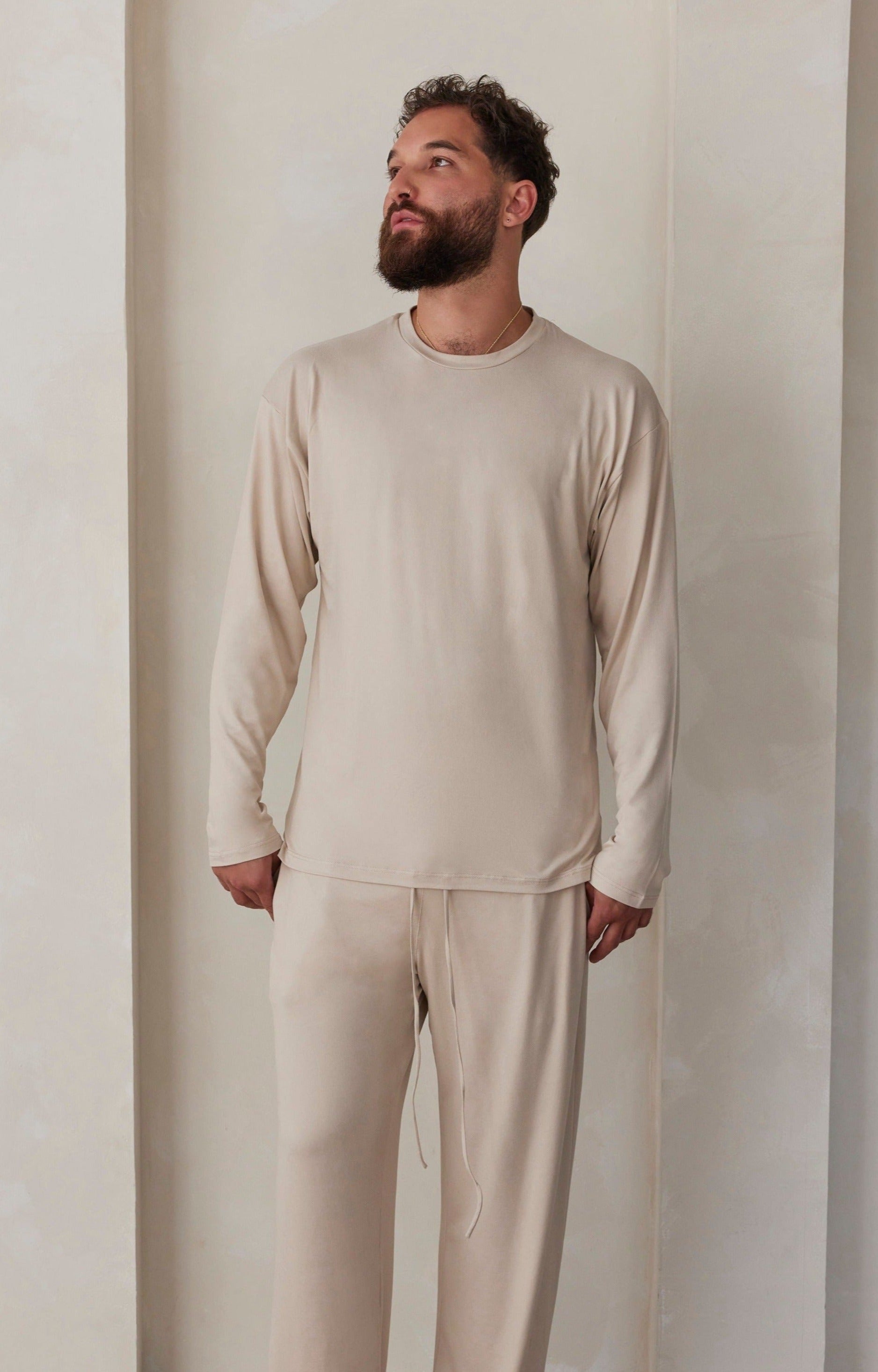 Bumpsuit Loungewear the cloud mens long sleeve tee in oat