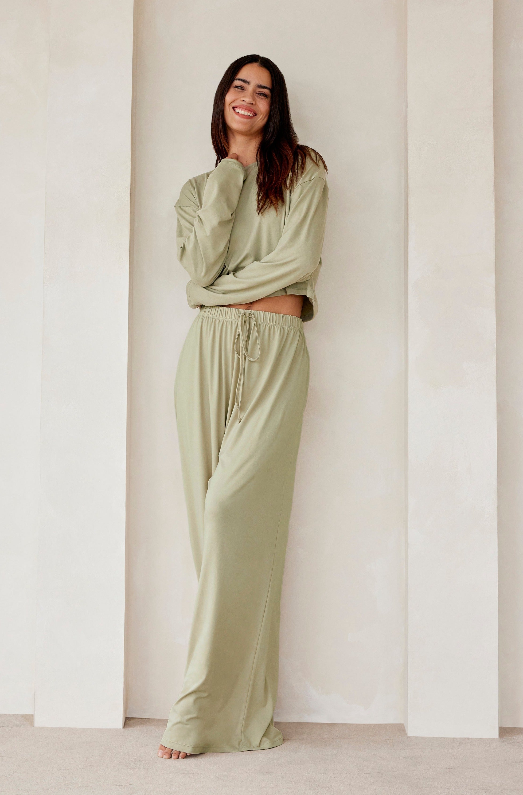   Bumpsuit Maternity Loungewear The Cloud Slim Drawstring Pant in Moss