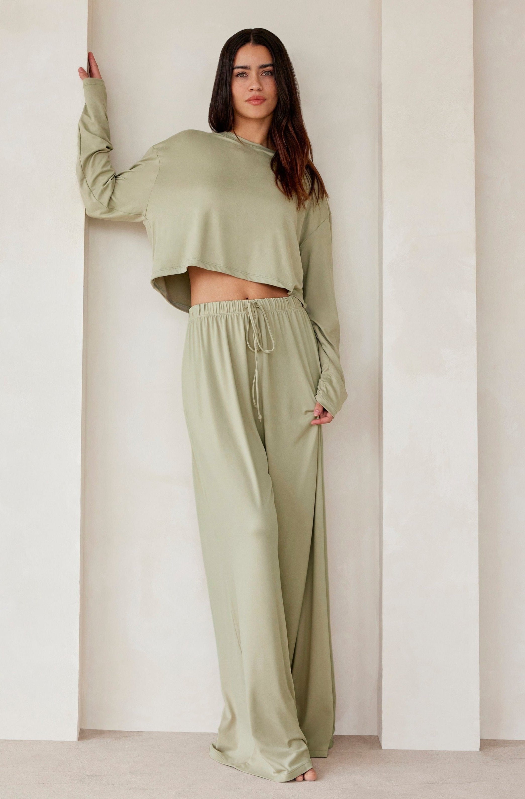 Bumpsuit Maternity Loungewear The Cloud Slim Drawstring Pant in moss