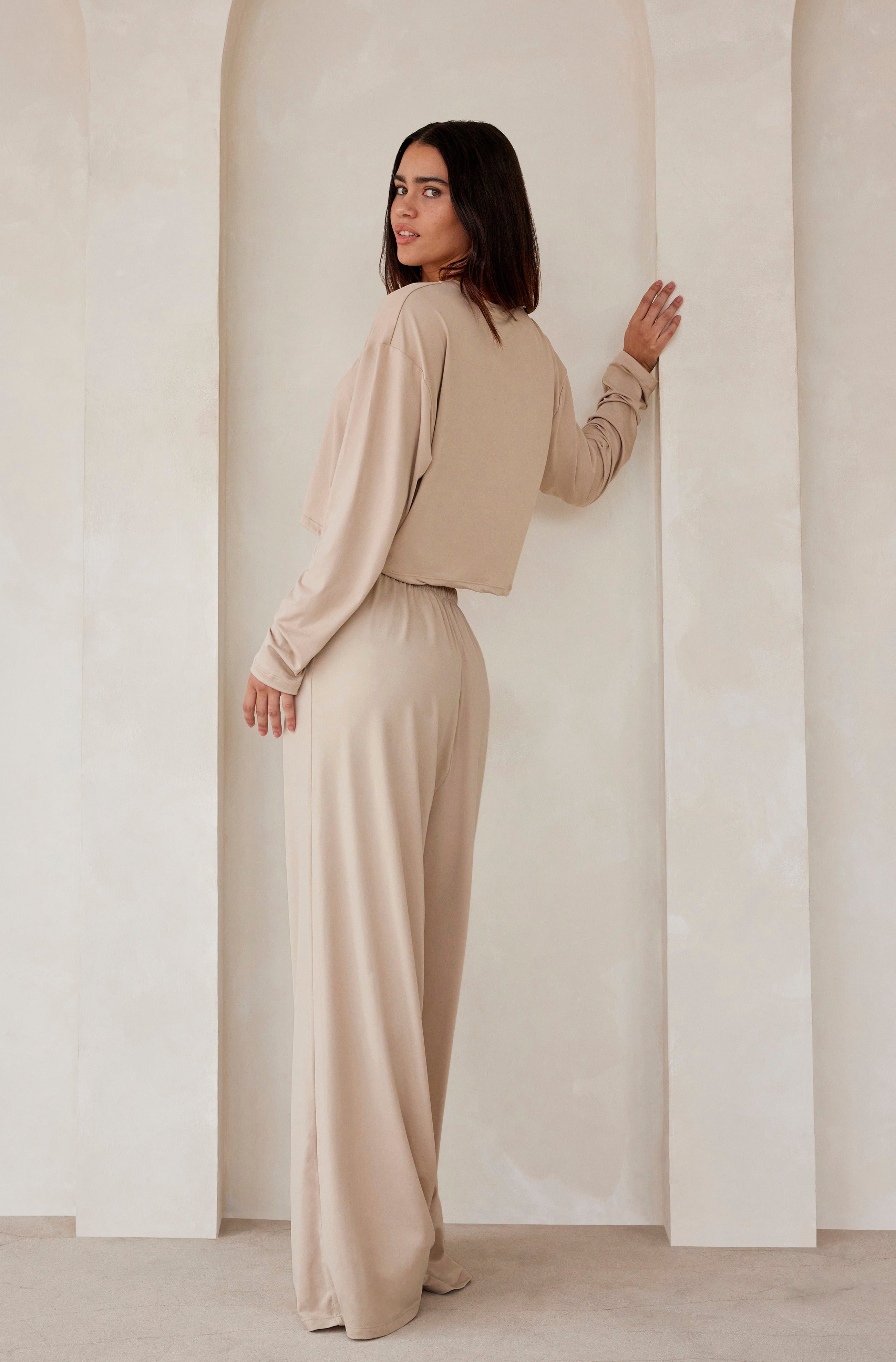   Bumpsuit Maternity Loungewear The Cloud Slim Drawstring Pant in Oat