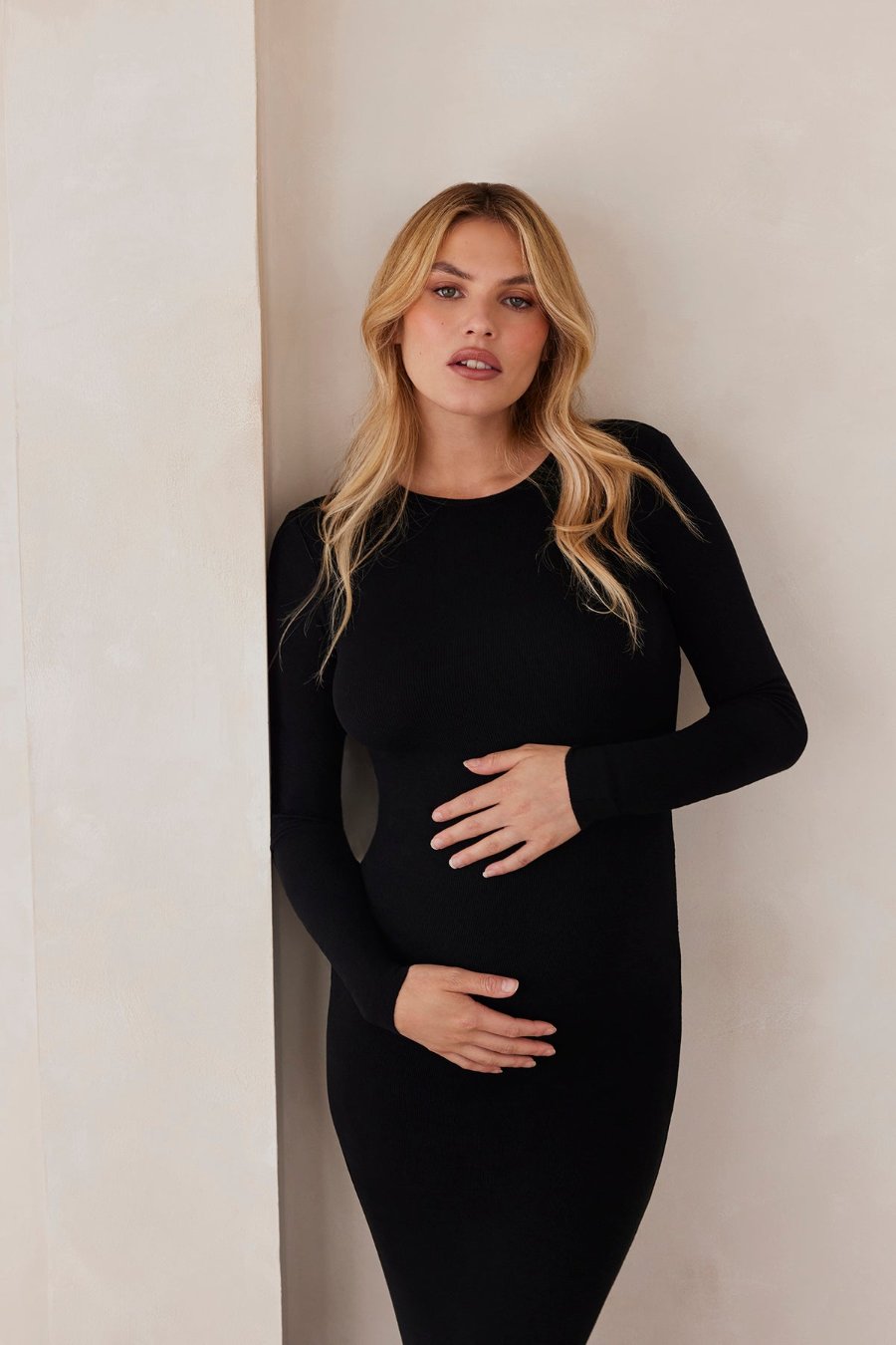 soft rib maxi long sleeve dress in black