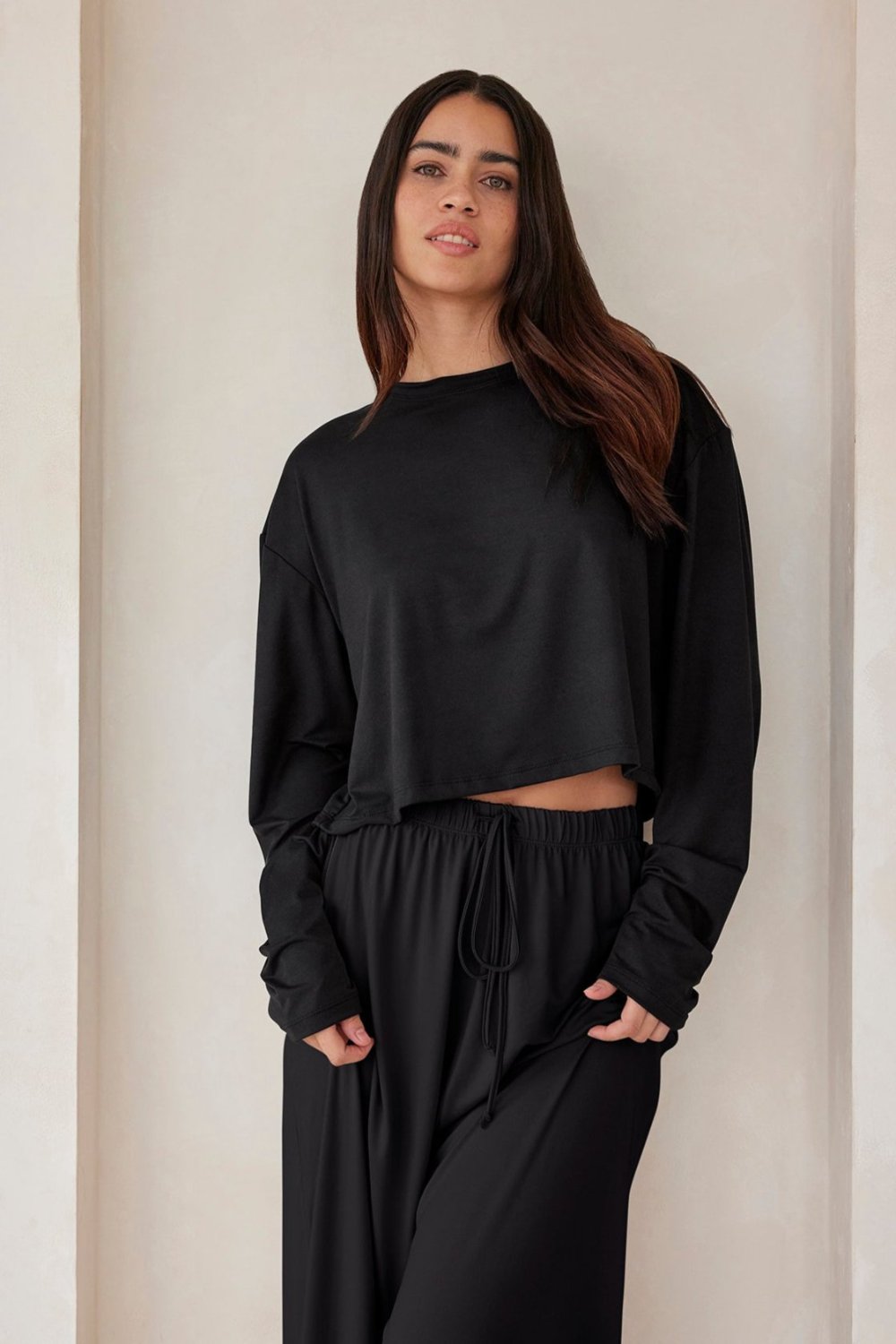 Bumpsuit Maternity The Cloud Crop Long Sleeve Loungewear Tee in Black