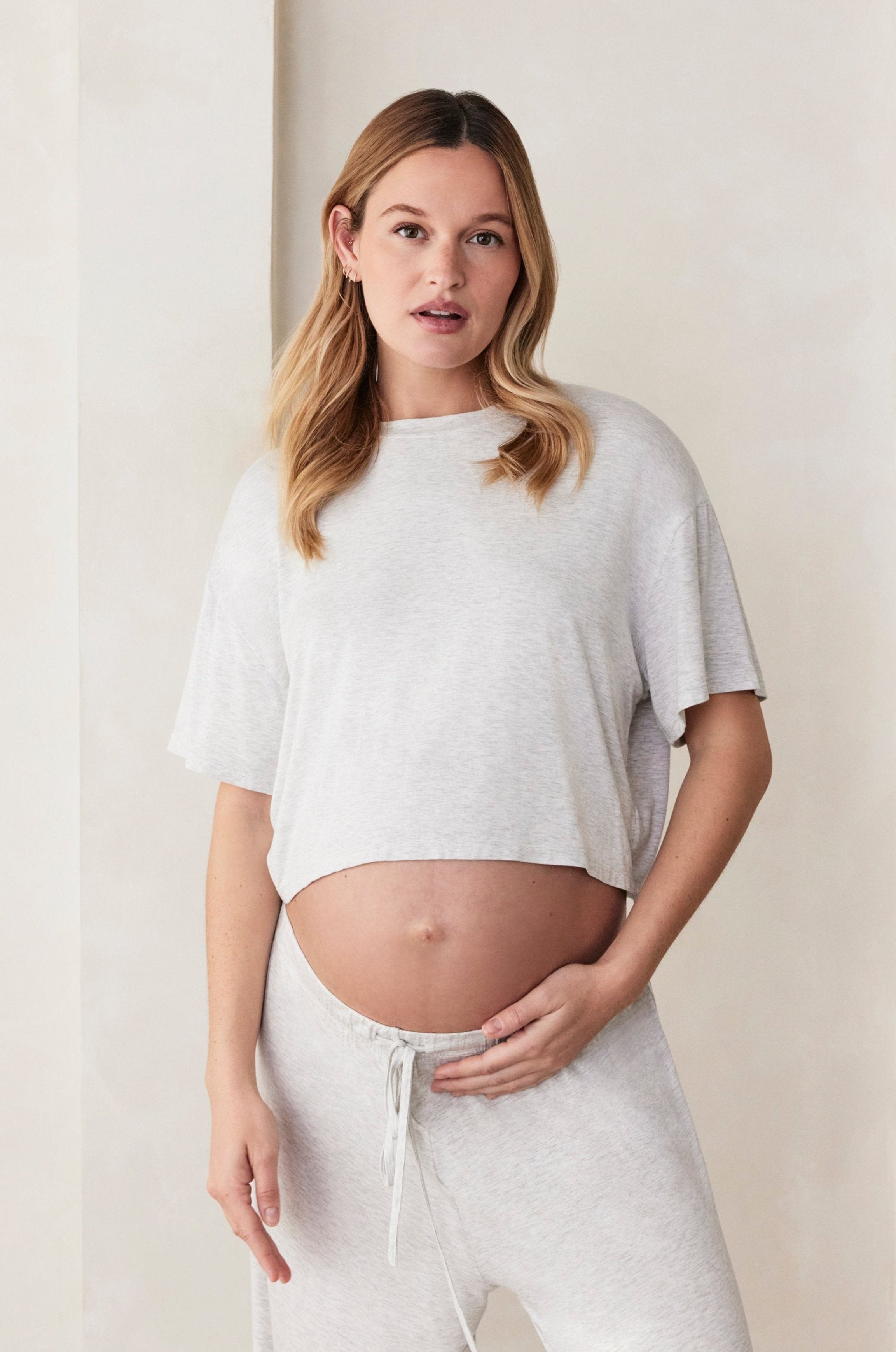 Bumpsuit Maternity the cloud crop short sleeve tee heather grey