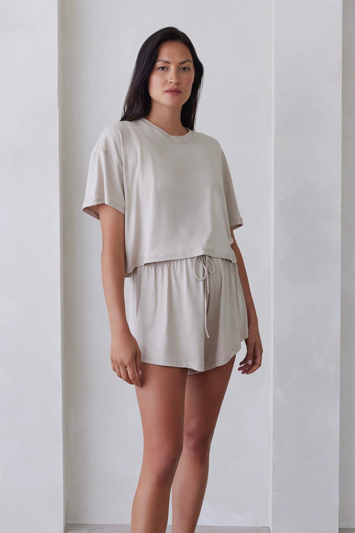 Bumpsuit Maternity The Cloud Short Sleeve Crop Tee in Oat