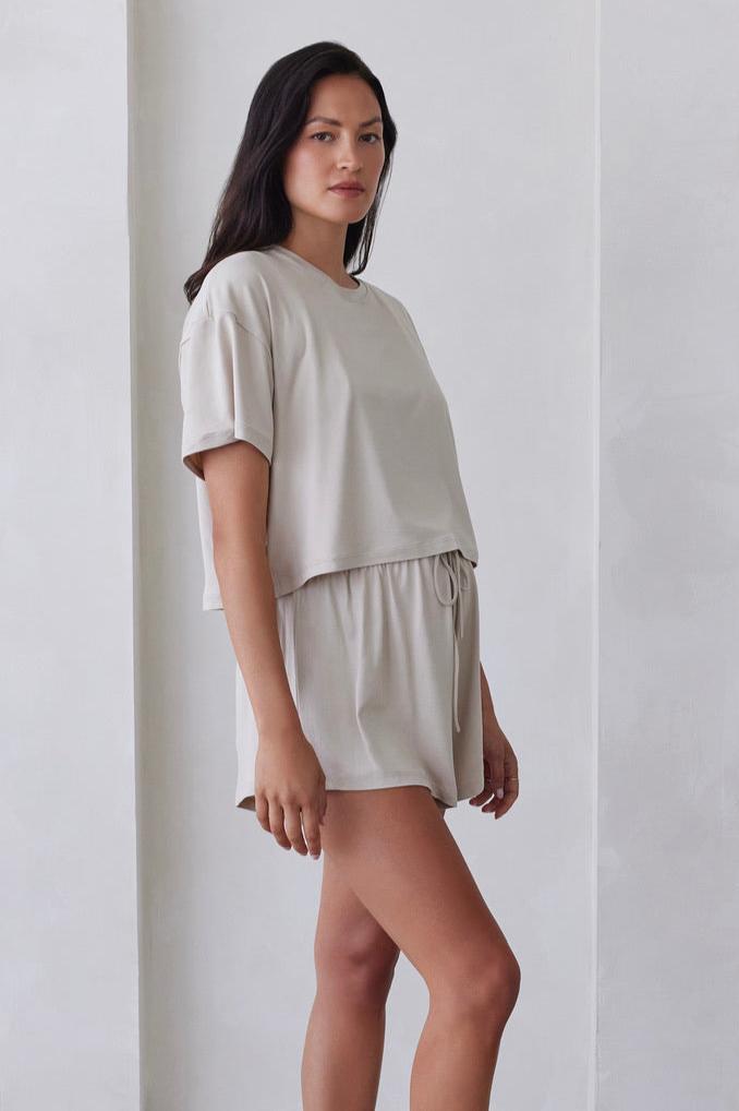 Bumpsuit Maternity The Cloud Short Sleeve Crop Tee in Oat