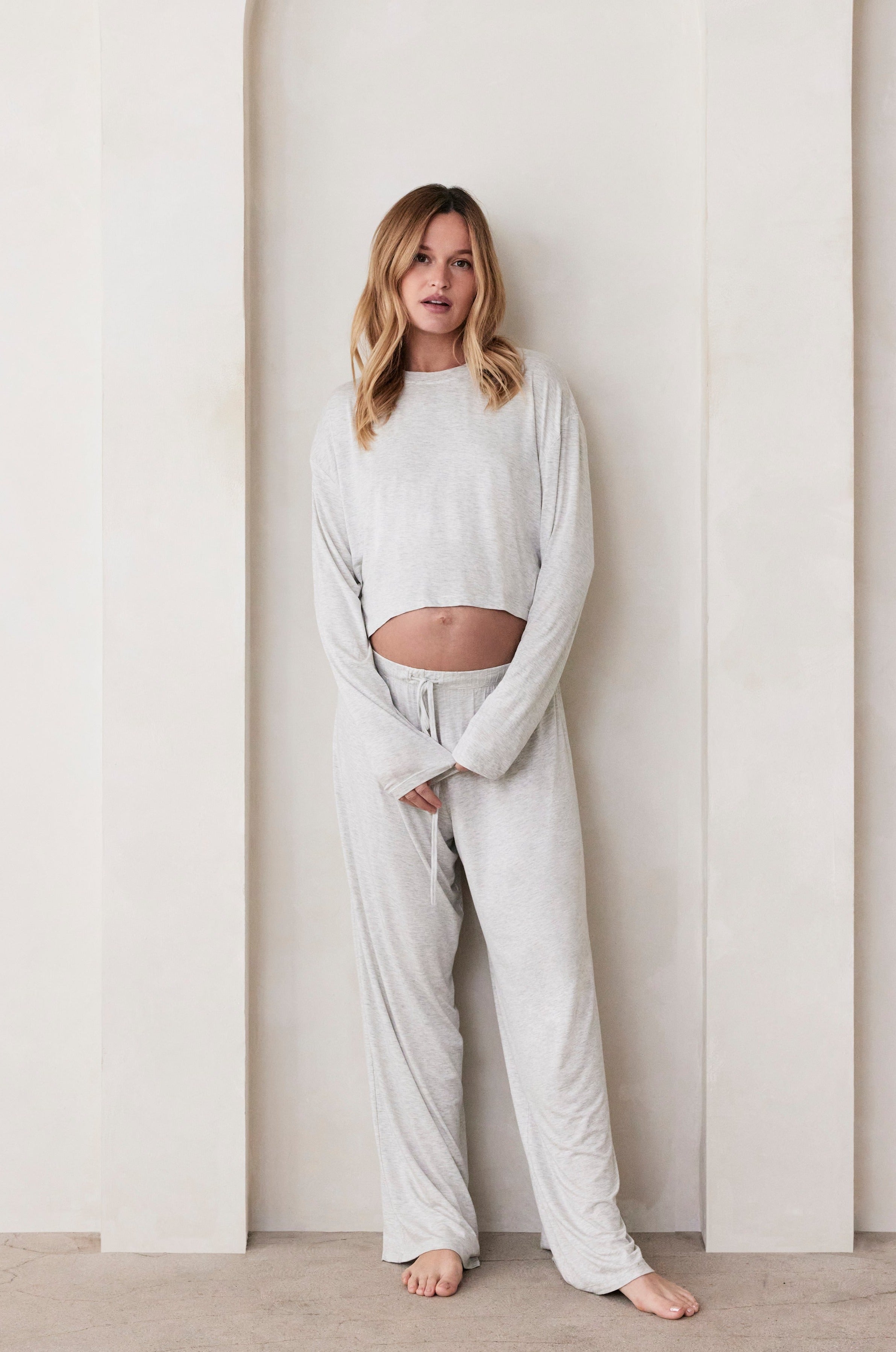 Bumpsuit Maternity The Cotton Cloud Crop Long Sleeve Tee in Heather Grey