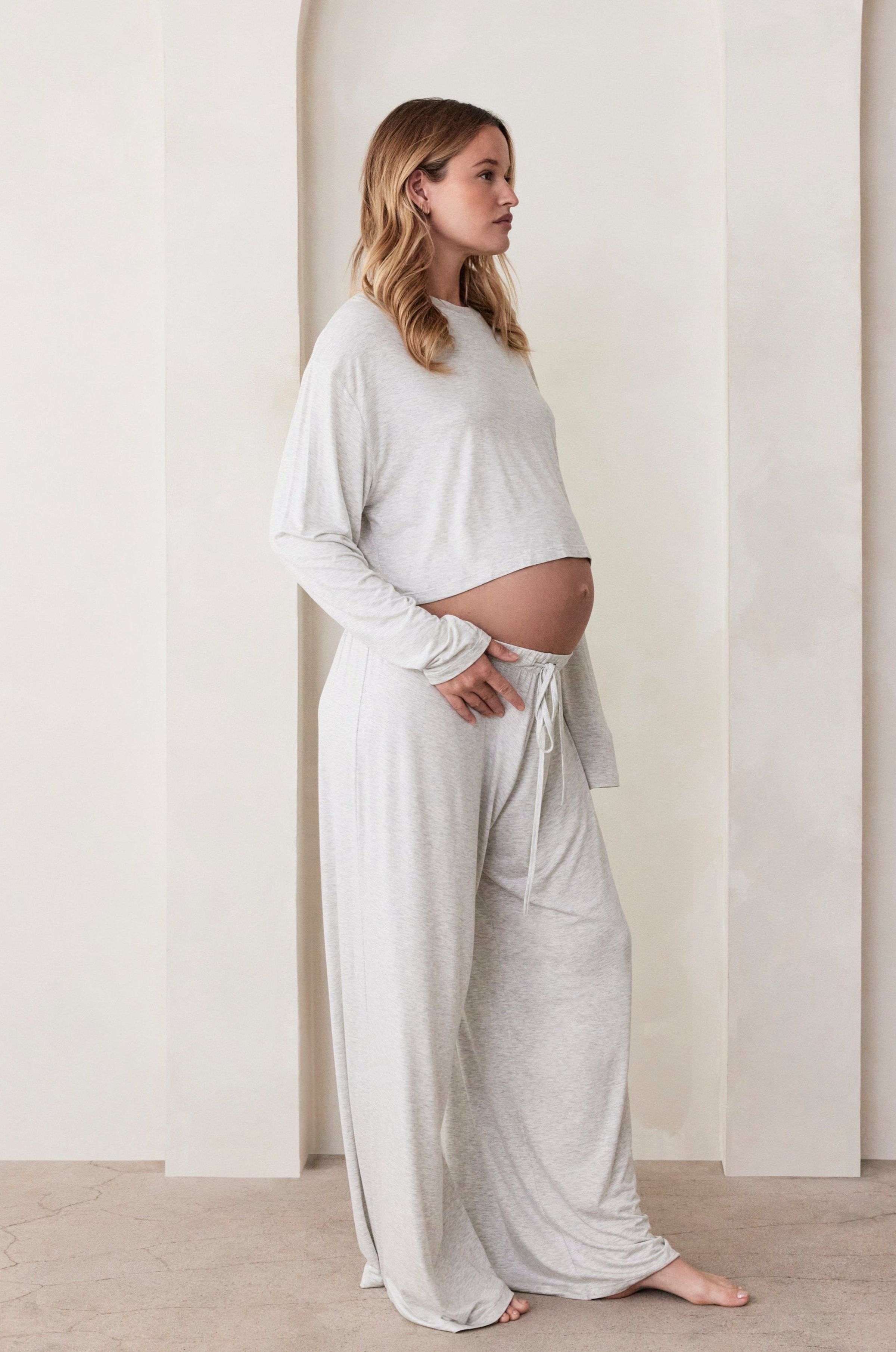 Bumpsuit Maternity The Cotton Cloud Crop Long Sleeve Tee in Heather Grey