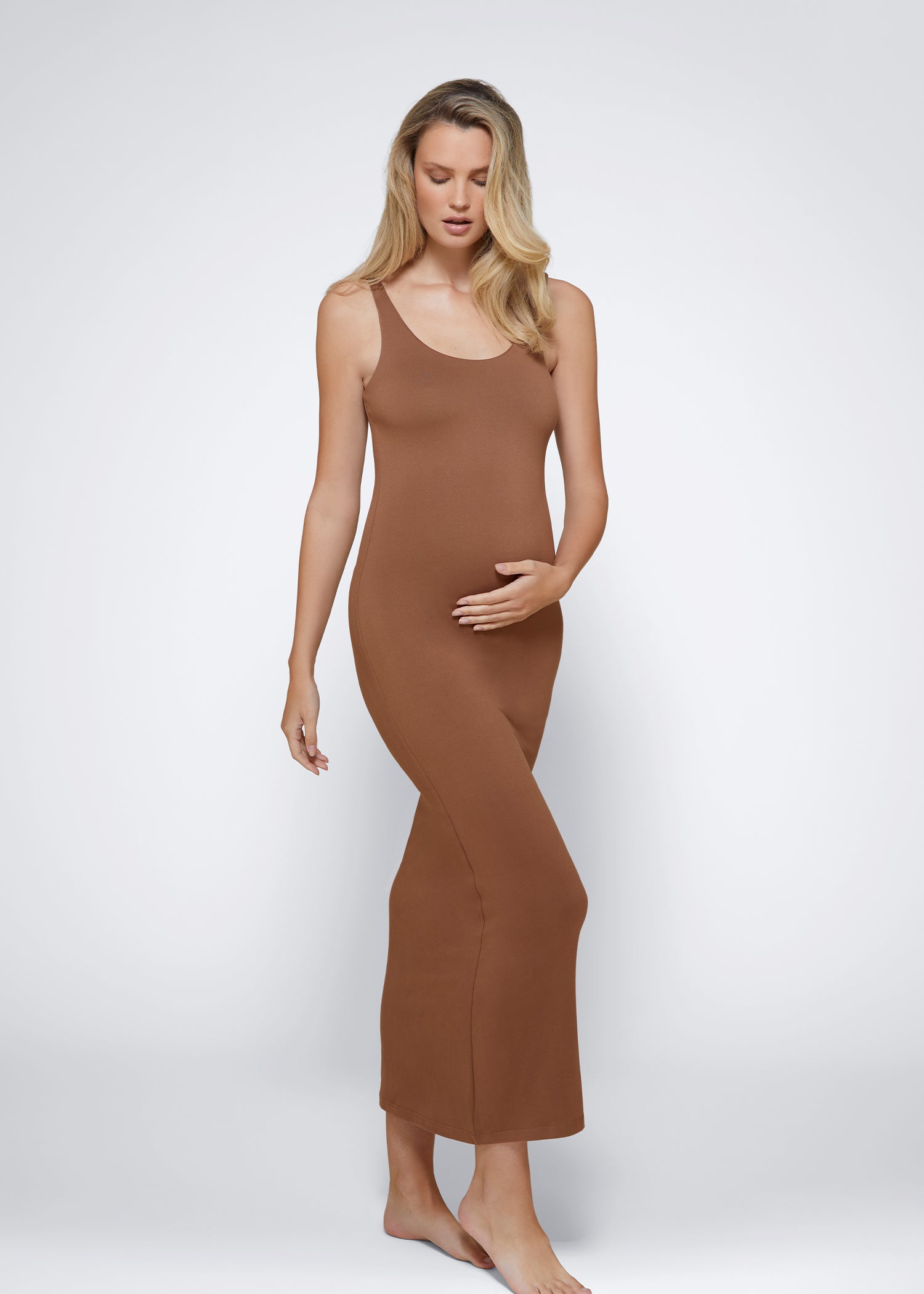 Bumpsuit Maternity The Elle Midi Scoop Neck Dress in Mocha