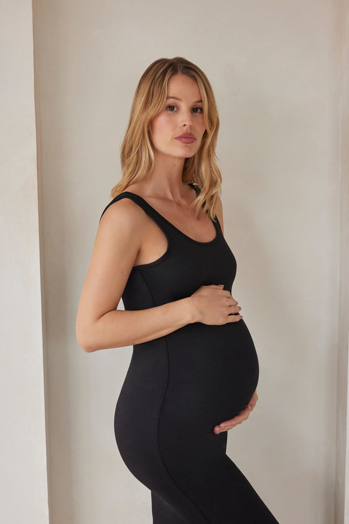 Bumpsuit Maternity The Sleeveless Scoop Neck Maxi Dress in Black