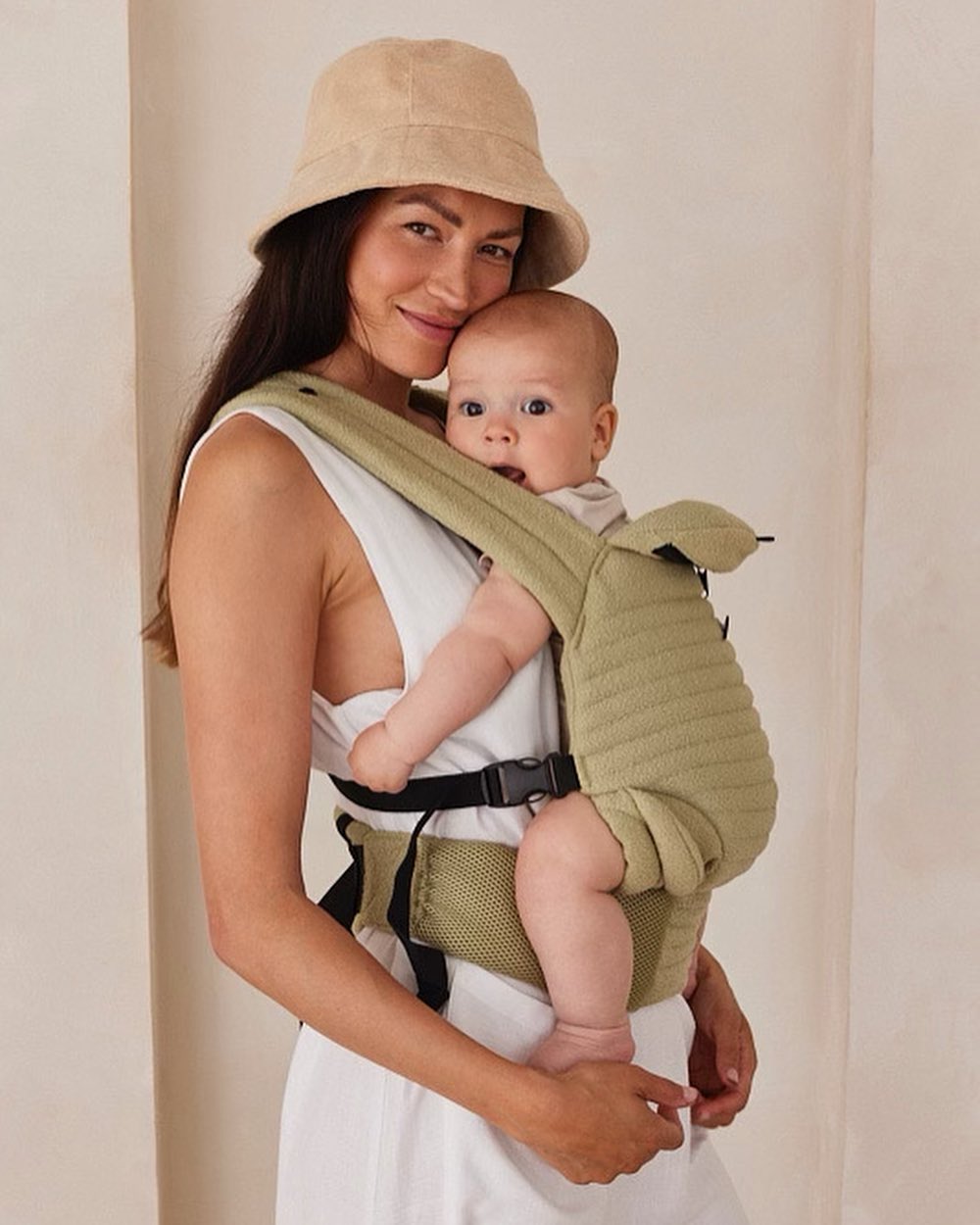 Bumpsuit Maternity the Armadillo Baby Carrier in Matcha