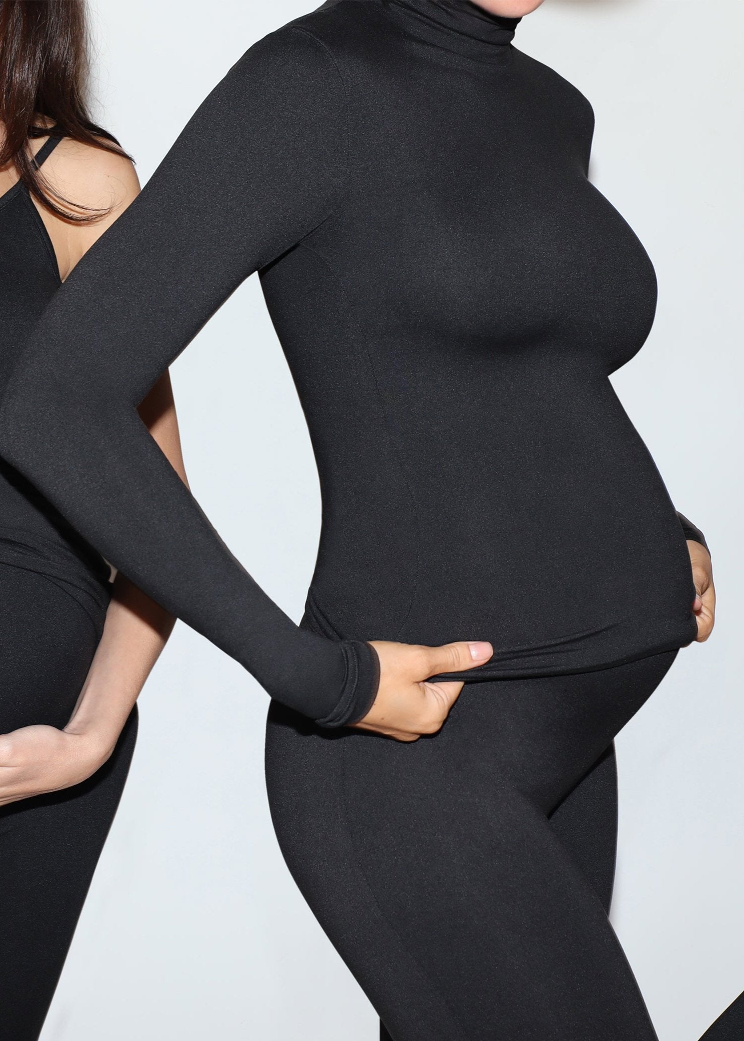 the maternity turtleneck in black