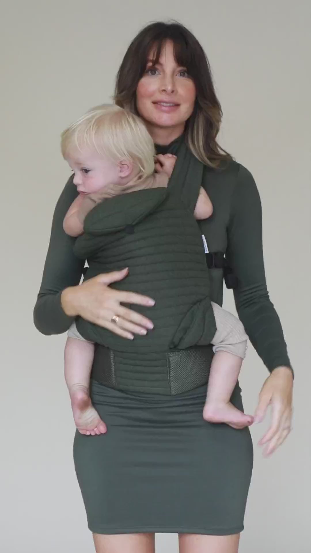 Bumpsuit Maternity The Armadillo Baby Carrier in Forest Green