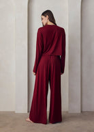 the cloud slim pant in burgundy