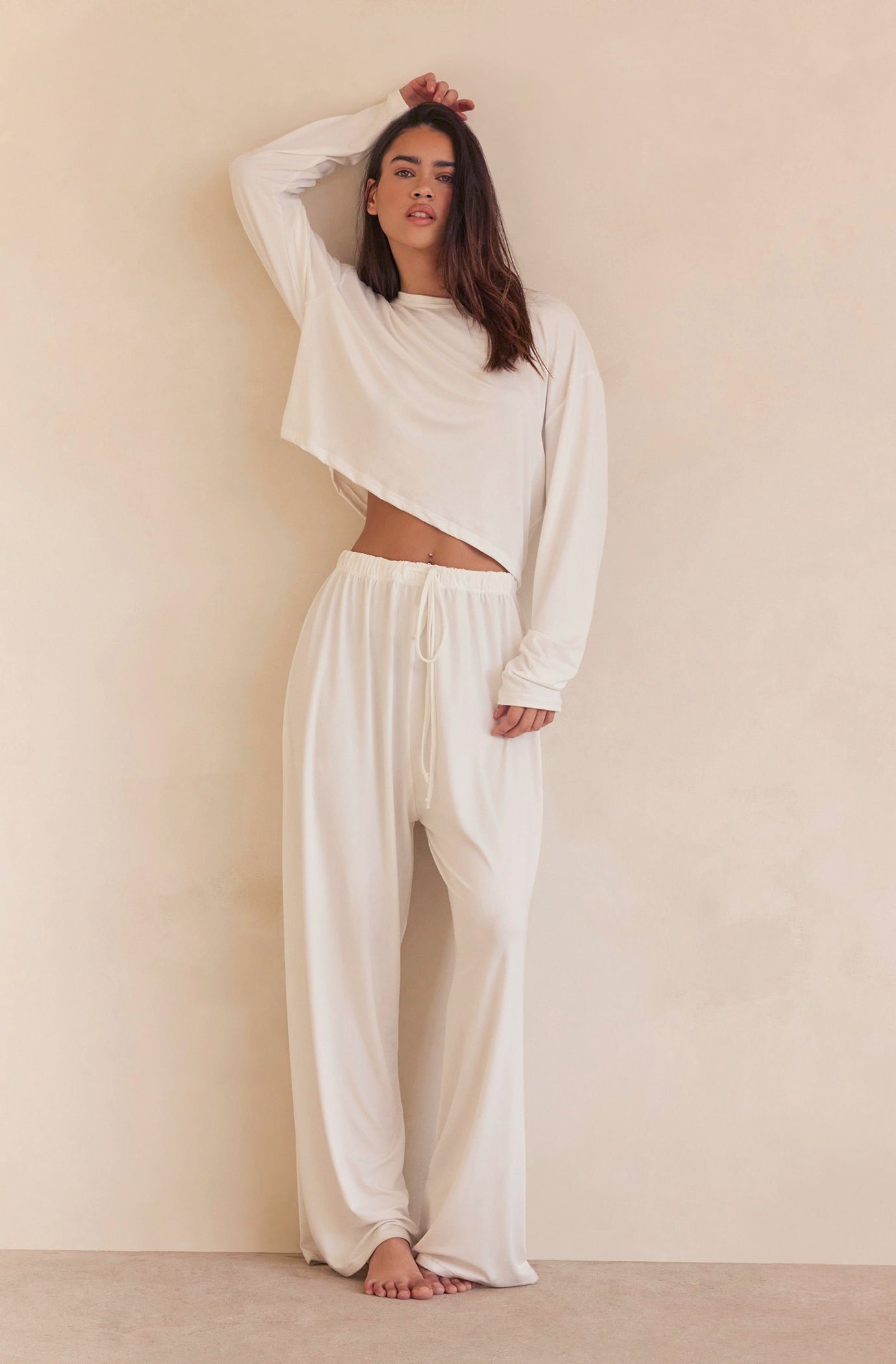 the cloud long sleeve crop tee and slim pant in ivory