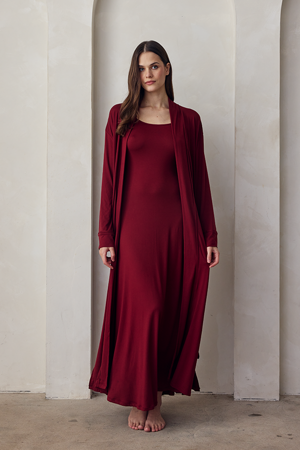 the cloud robe in burgundy